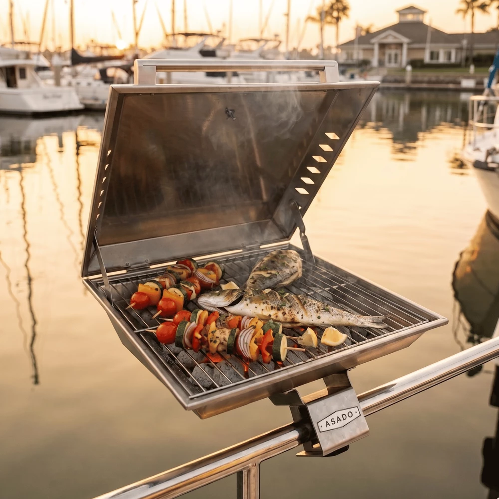 Railmount Boat Barbecue with Lid
