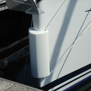 Ocean Bow Fender - White