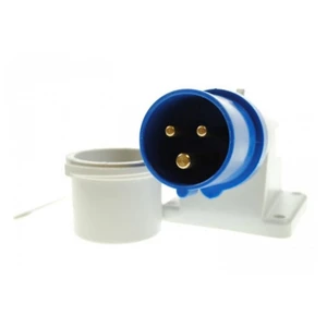 Maypole Splashproof Plug - 16 Amp 