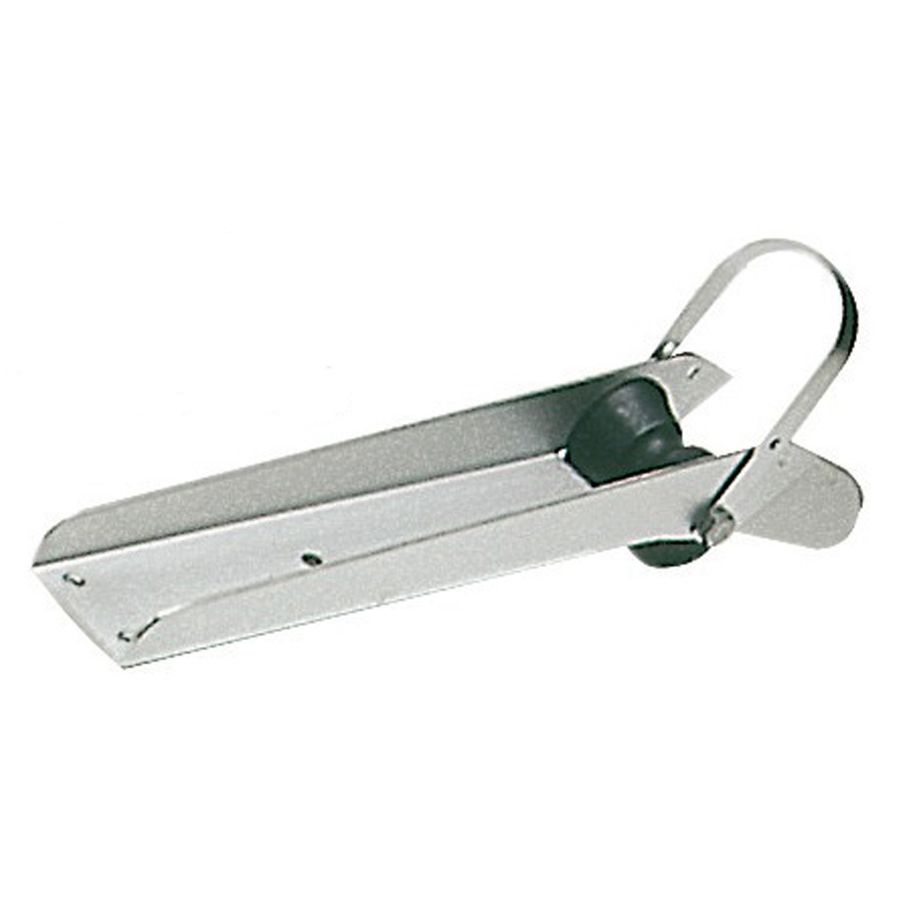 Bow Roller With Chain Guide