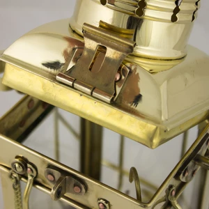 Nauticalia Square Cargo Oil Lamps Brass 