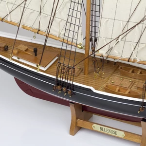 Nauticalia Model Yacht - Blue Nose 