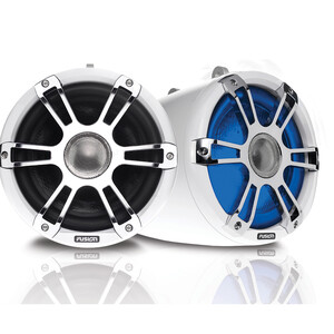 Signature 8.8 Wake Tower Sports Speakers Chrome White