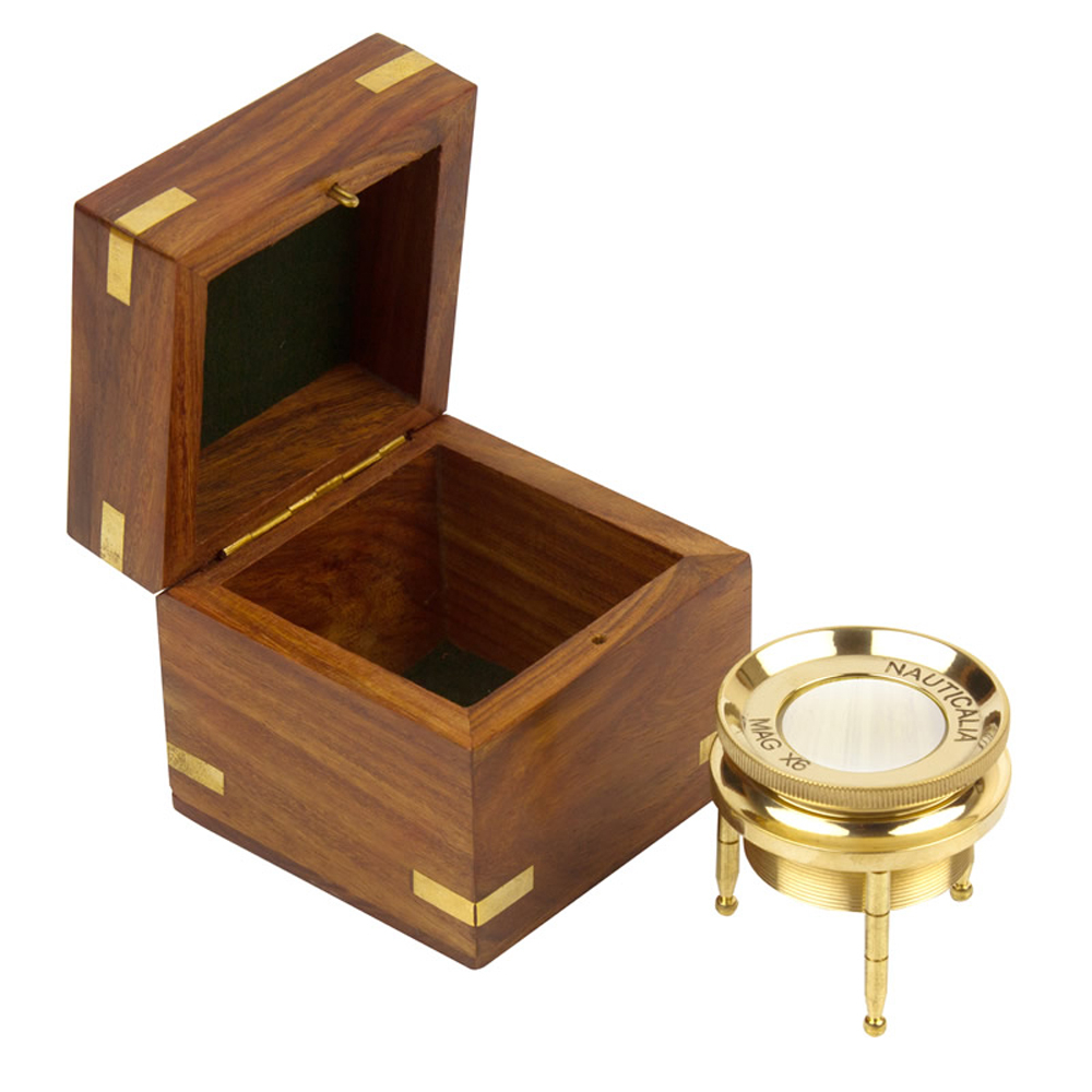 Captain Cook Magnifier