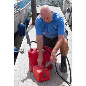 Force 4 Battery Pump with Hose and Nozzle 