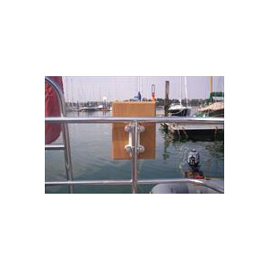 Outboard Stowage Brkt Vertical Fitting