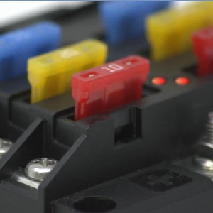 EGIS RT Fuse Block with Ground