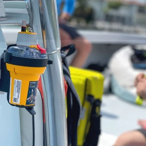 Ocean Signal EPIRB3 Cat.2 with AIS & Returnlink 