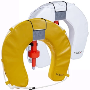 Seago Horseshoe Set with Bracket & Light 