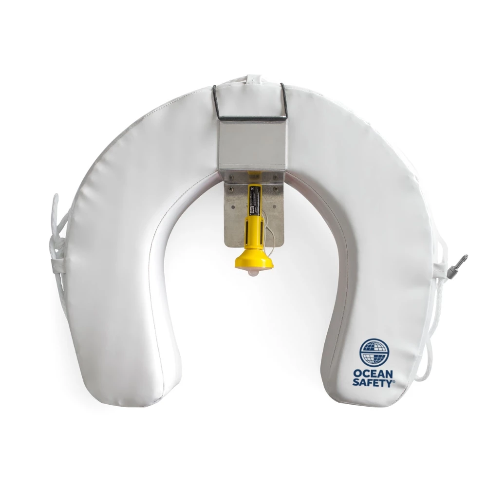 Ocean Safety Horseshoe Set with Aquaspec AQLBA Light 