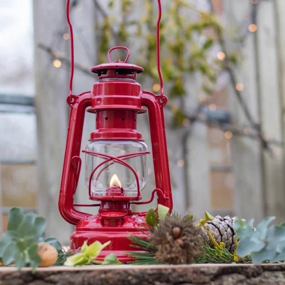 Hurricane Oil Lamp 